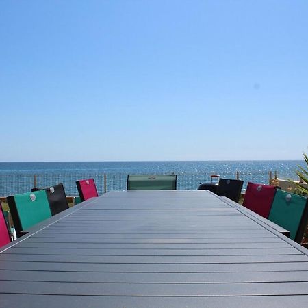 Bord de mer, pieds dans l'eau, vue panoramique Villa San-Nicolao Kültér fotó