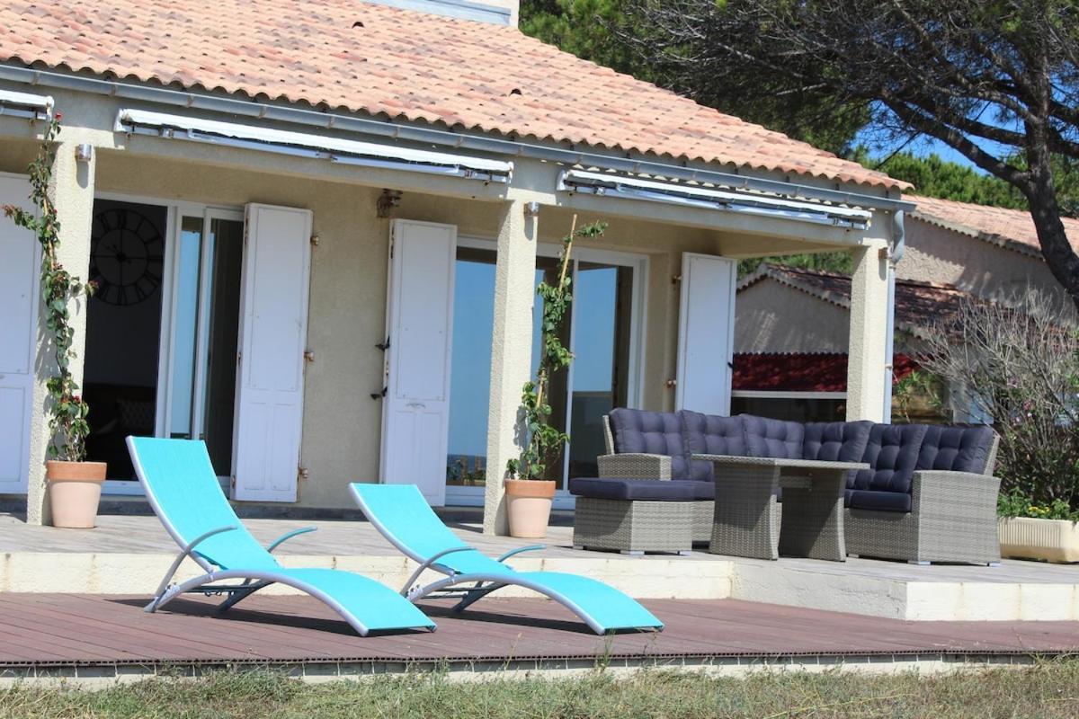 Bord de mer, pieds dans l'eau, vue panoramique Villa San-Nicolao Kültér fotó