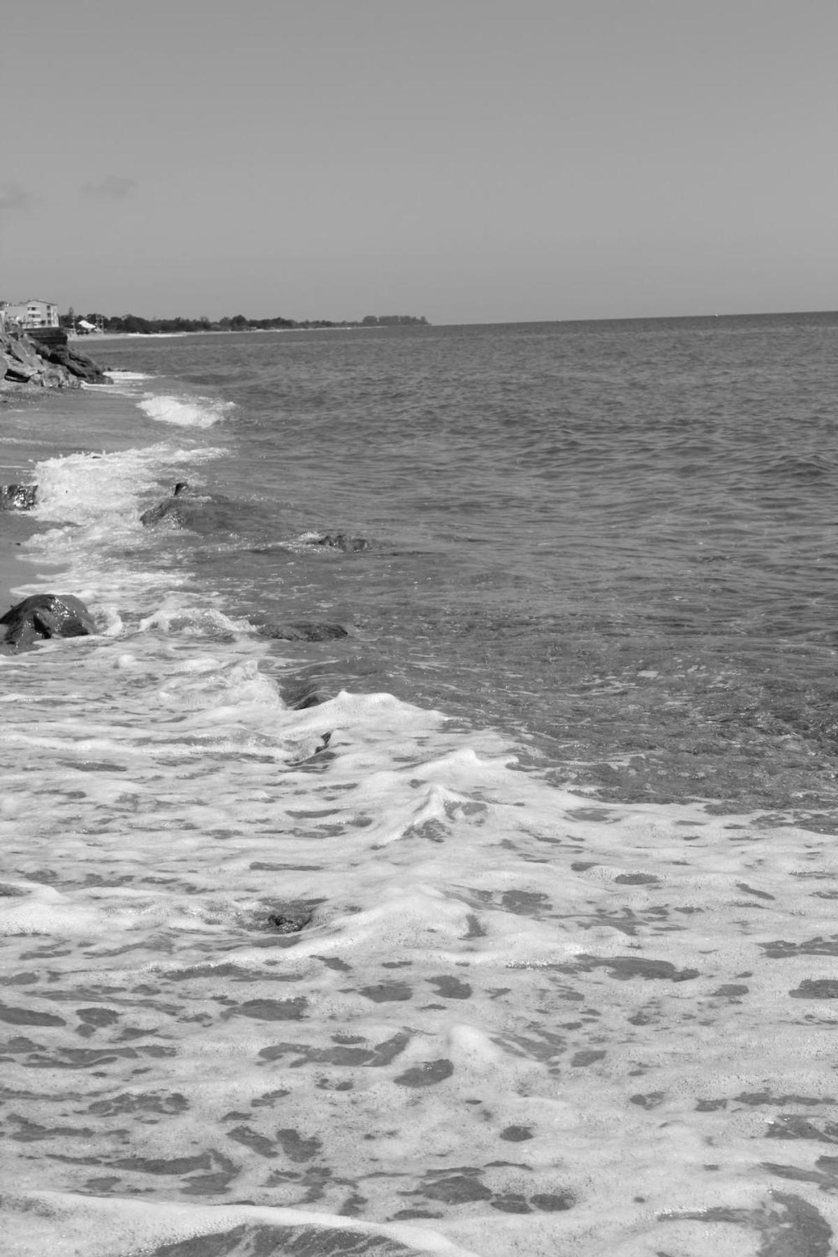 Bord de mer, pieds dans l'eau, vue panoramique Villa San-Nicolao Kültér fotó